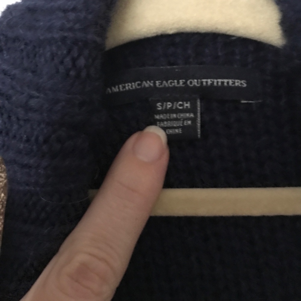 AE Cardigan - Picture 6 of 6